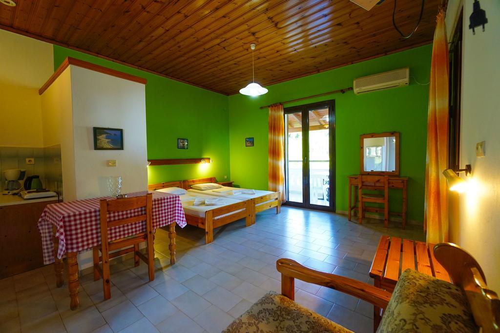 Aparthotel Albatross Marathókampos Exterior foto